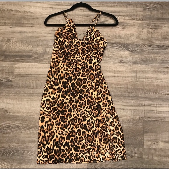 VICI Collection mini leopard slip dress - Picture 3 of 5